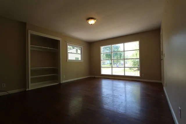 1221 Fair St — Photo 3