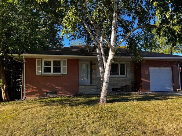 1704 21st St, Zion, IL 60099