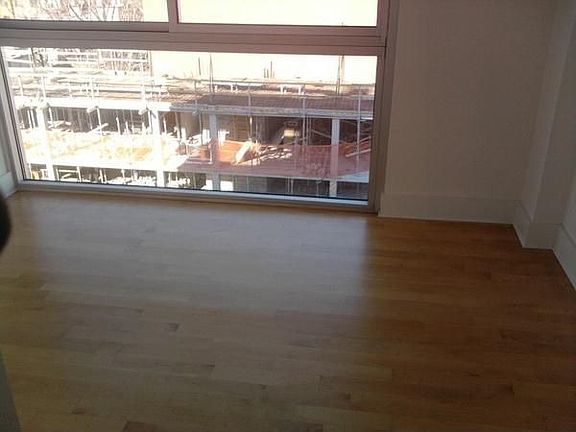 4th image of 355 Franklin Ave APT 3R
