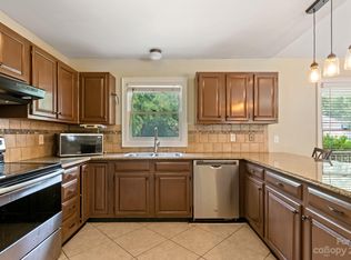 4075 Triton Dr, Tega Cay, SC 29708