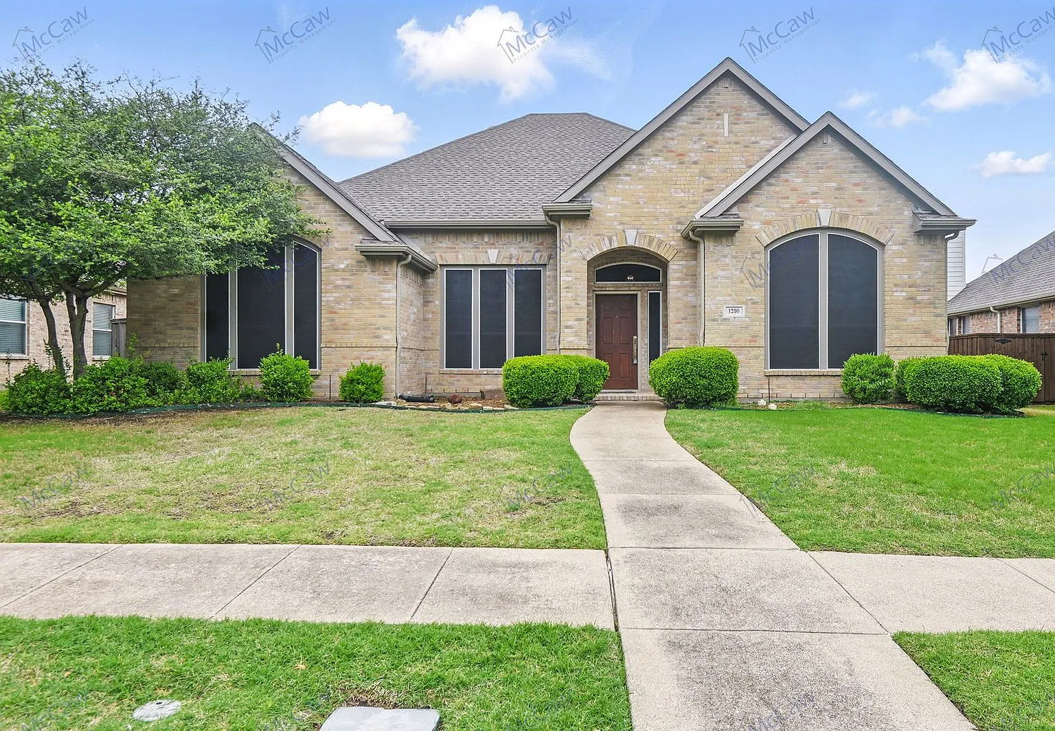 4 bed, 2.5 bath, 2940 sqft, $3,150 — Photo 1