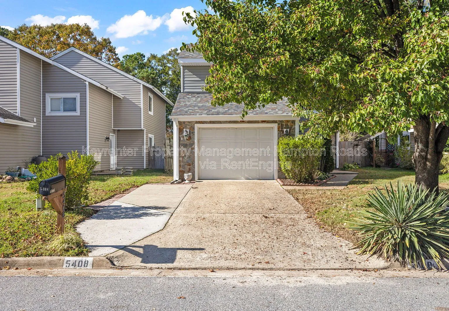 3 bed, 2.5 bath, 1800 sqft, $2,395 — Photo 3