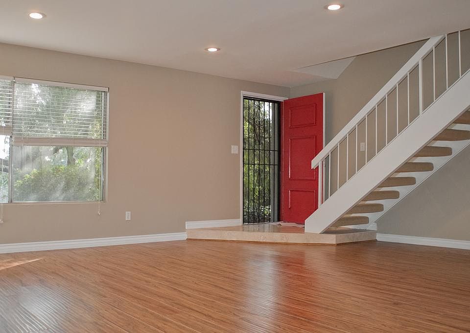 1st image of 28550 Bearhaven Ct