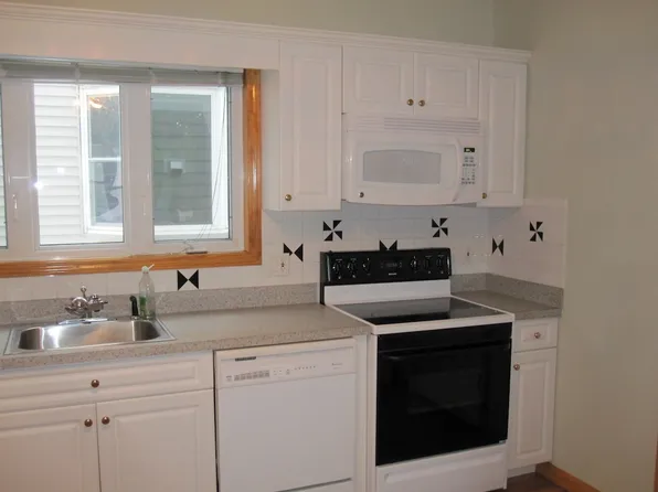55-57 Elm St #1, Watertown, MA 02472