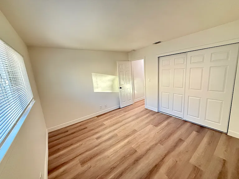 2 bed, 2.0 bath, 980 sqft, $2,200 — Photo 10