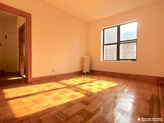 Rented by Sovereign Associates | media 41