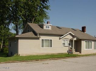 181 W Water St, Constantine, MI 49042
