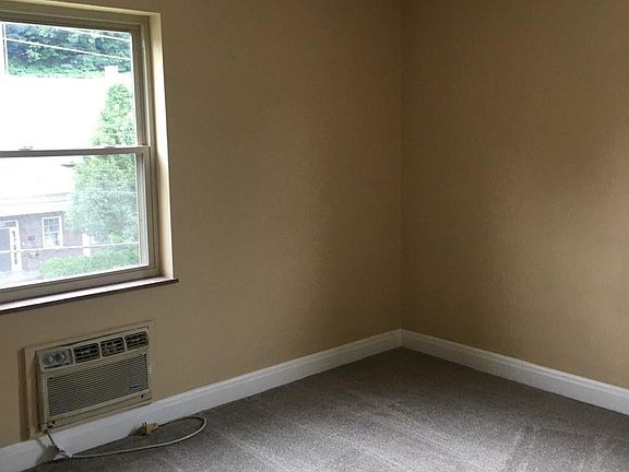4th image of 2213 Washington St E APT C