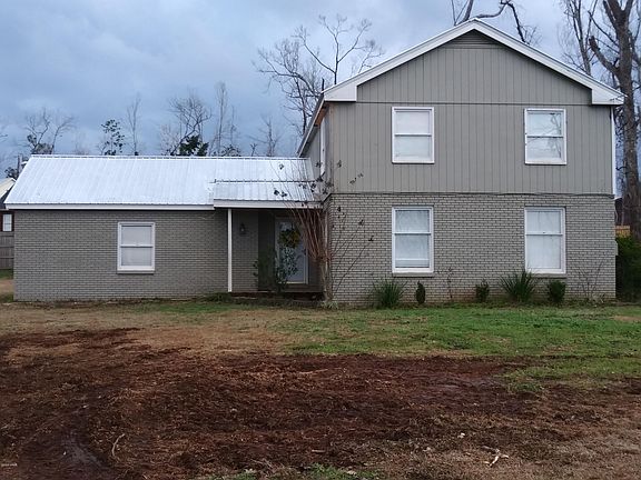 3rd image of 4375 Angela Dr