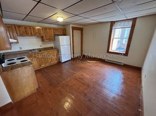 247 Main St APT 204, South Berwick, ME 03908