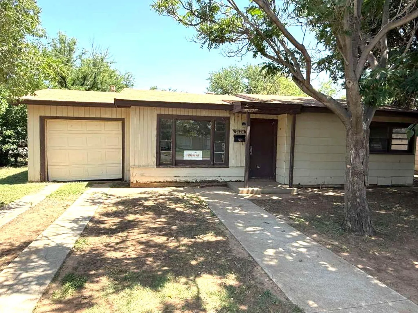 Handyman Special $0 First Month's Rent / "You Fix, You Save Big!! — Photo 3