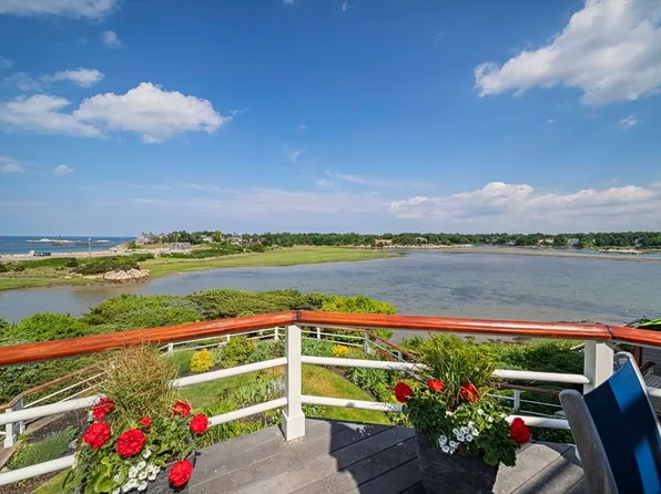 131 Nichols Rd APT 6, Cohasset, MA 02025
