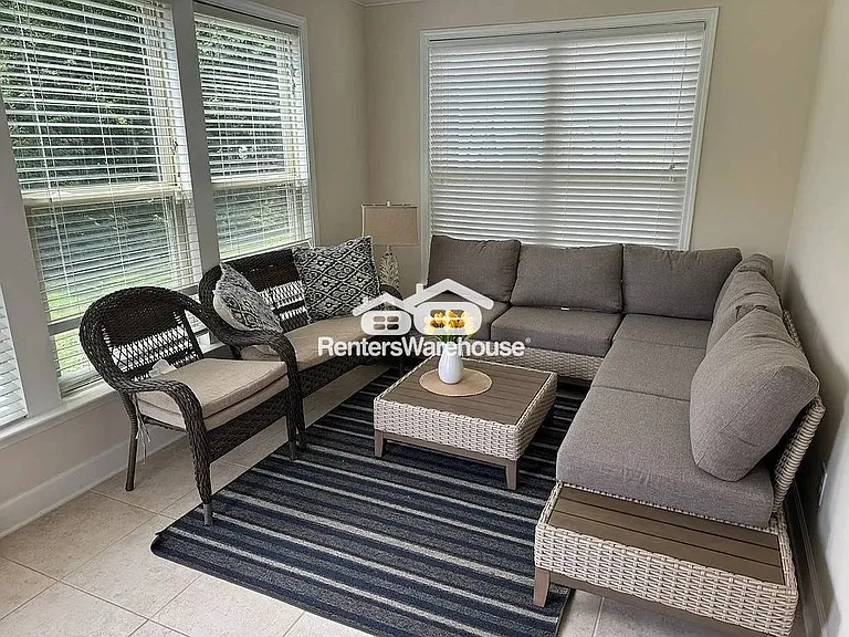 1025 Applegate Dr — Photo 12