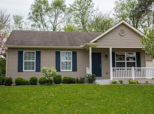 820 Lindenwood Dr S, South Bend, IN 46637