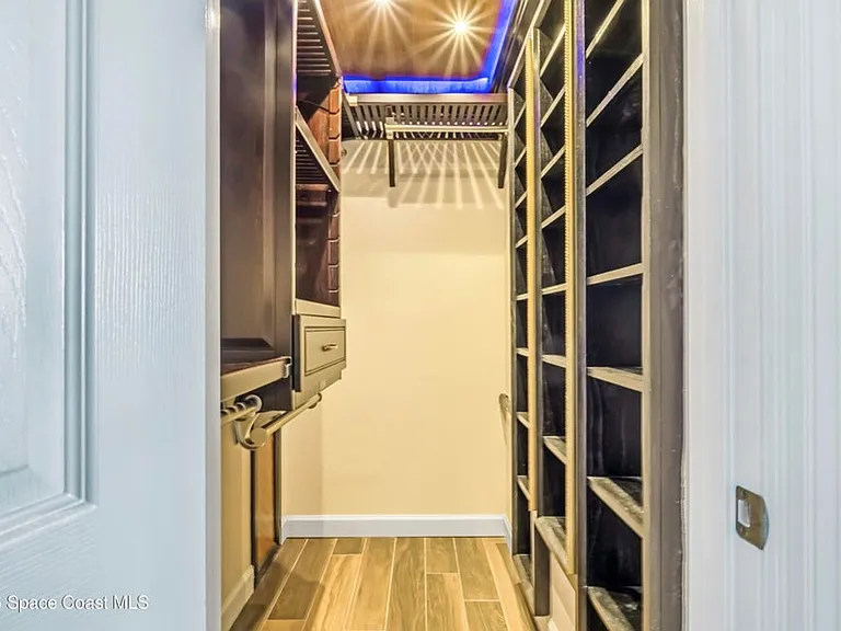 317 Surf Dr — Photo 17