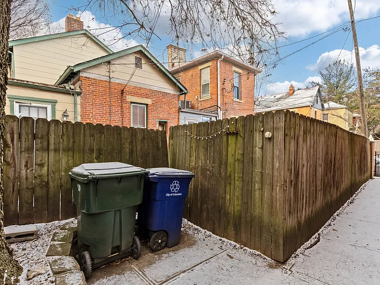 726 Kerr St — Photo 35