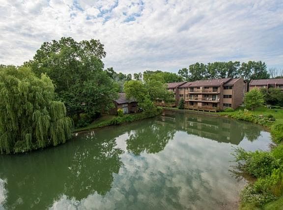 2nd image of 1516 Marigold Way APT 606