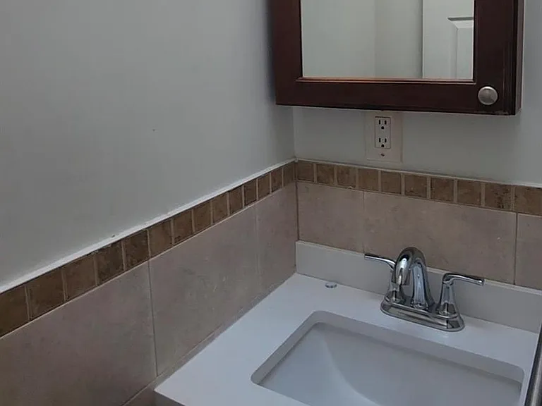 120-15 Jamaica Ave #2 — Photo 6