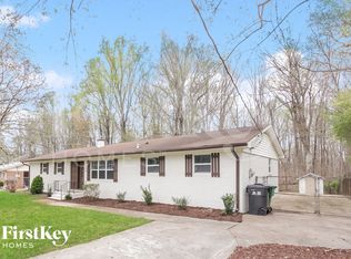 2408 Gemway Dr, Charlotte, NC 28216