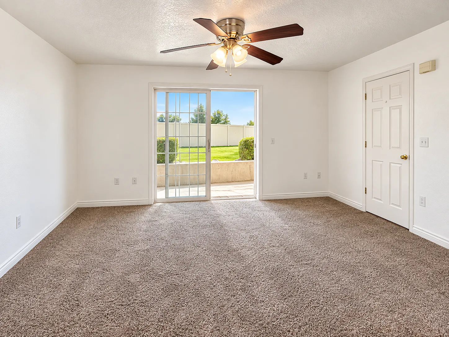 2 bed, 1045 sqft, $1,400 — Photo 4