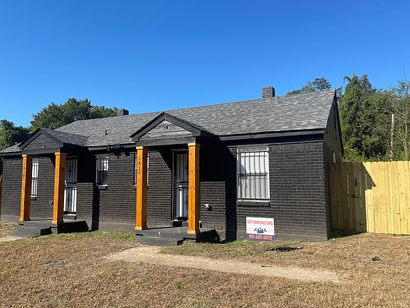 2nd image of 1417 Silver St #1