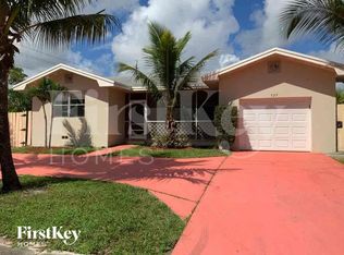727 S Pine St, Lake Worth, FL 33460