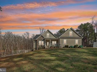 3289 Rivermont Dr, Front Royal, VA 22630