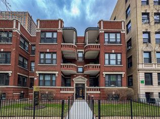 445 W Melrose St #C4, Chicago, IL 60657