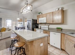 635 Stribling Cir, Azle, TX 76020