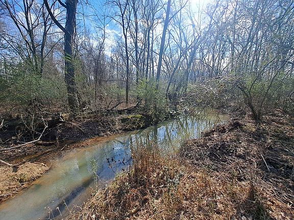 3rd image of 1282 S Old Highway 64