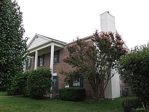 1st image of 1118 Melissa Ln