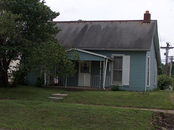 2nd image of 137 N 2nd St