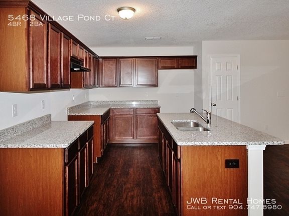 4th image of 5468 Village Pond Ct