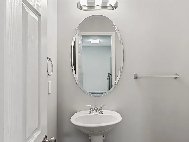 538 Napa Valley Dr — Photo 33