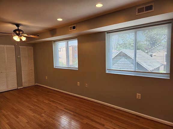 4th image of 244 60th St NE APT 201