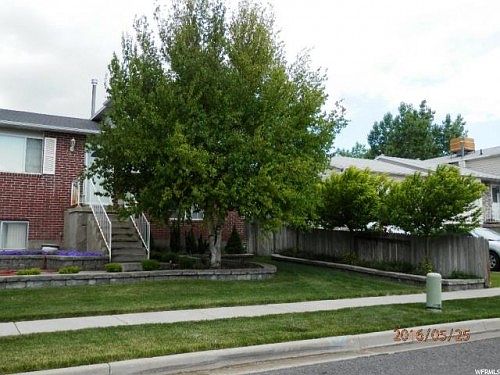 3rd image of 2942 S Audrey St