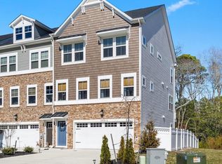 12428-6 Sea Oaks Ln, Berlin, MD 21811