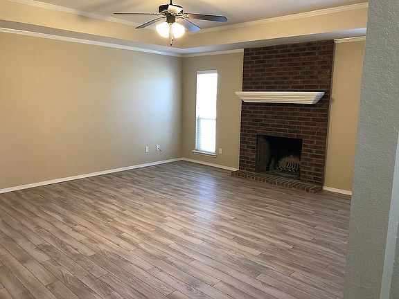 3rd image of 8309 Barstow Dr