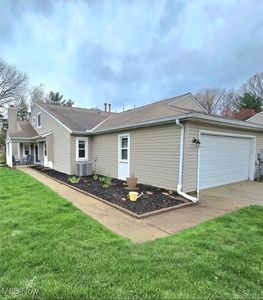 166 Marian Ln, Berea, OH, 44017
