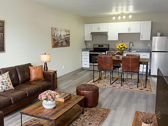 2nd image of 15 5th St #304