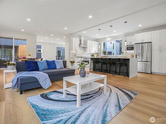 5th image of 10628 E Riverside Dr