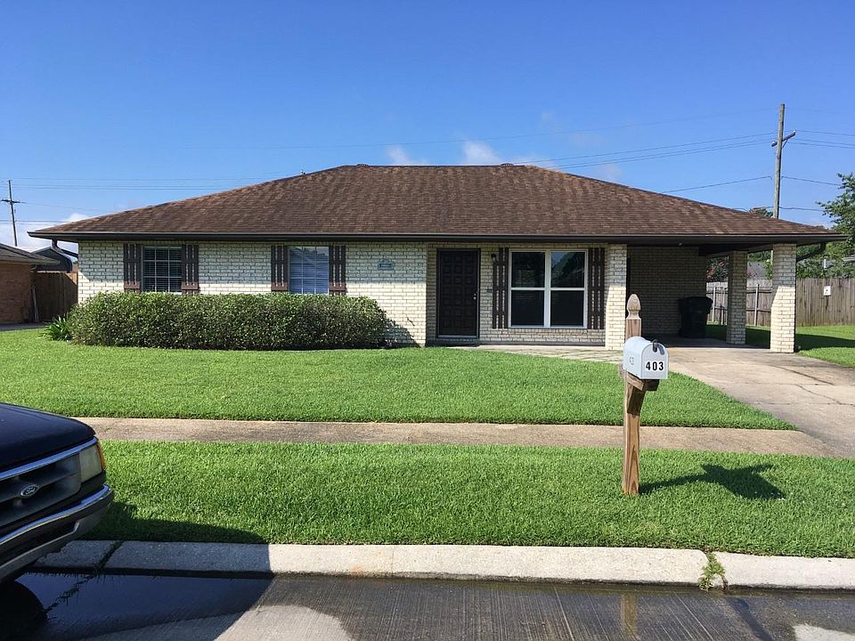 1st image of 403 S Moss Dr