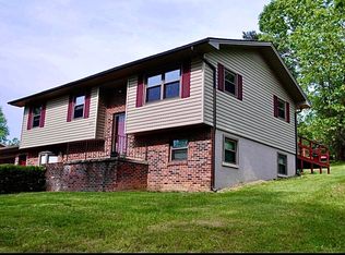 185 River Rd, Harrogate, TN 37752