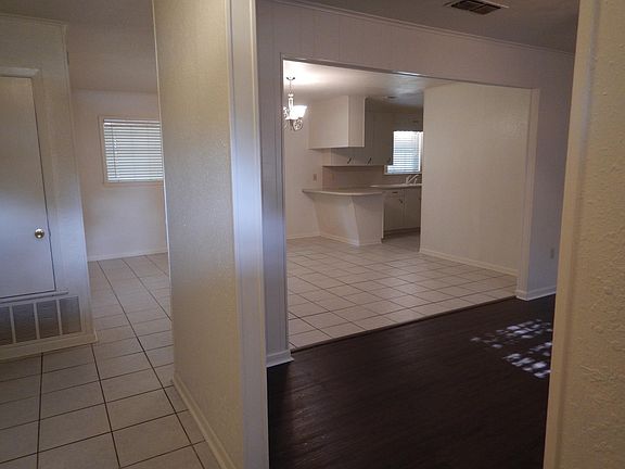 2nd image of 509 Coleman St