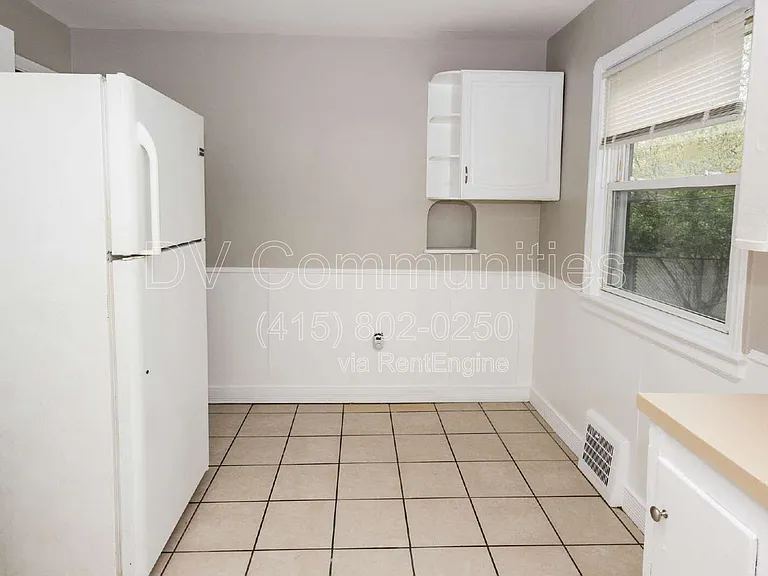 19001 Nitra Ave — Photo 7