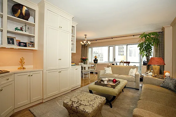 Sold by Brown Harris Stevens | media 19