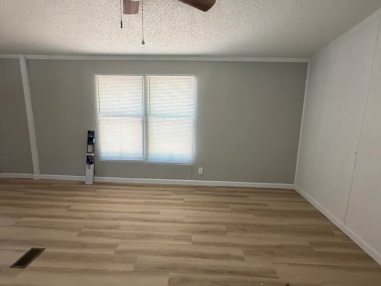 3637 Walhalla Hwy — Photo 4