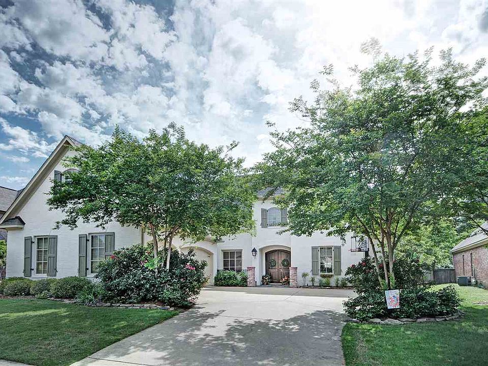 1st image of 212 Charlestowne Dr