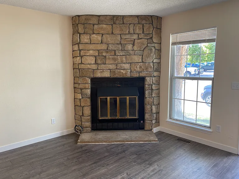 9306 W Ontario Dr — Photo 3