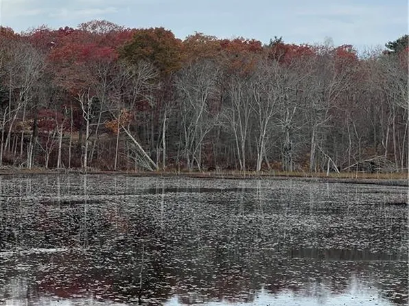 83 Dawley Park Rd, Richmond, RI 02898